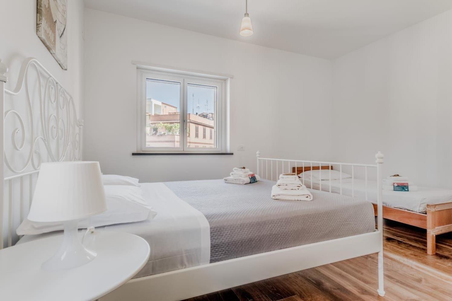 Monteverde Sunny Apartment Roma Exterior foto